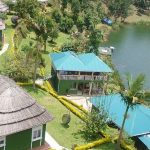 bunyonyi-safaris-resort