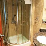 bathroom 4